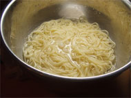 フェタの冷製パスタ