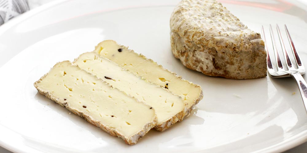 【P アレオス熟成】ロビオラ・ダルバ・オ・トリュフ 約170g(ホール)