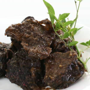 佐賀牛頬肉の赤ワイン煮込み