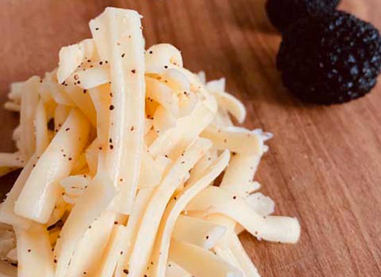 ピザ用ミックスチーズ＜トリュフスペシャル＞