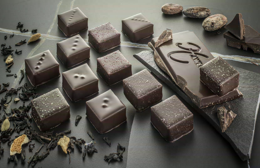 MOF フレデリック アヴェッカー】コフレ・アムール12粒 バレンタイン